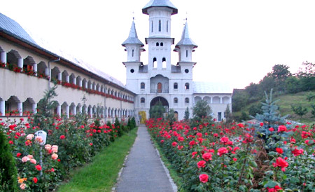 Calator prin Ardeal – Manastirea Sfintei Cruci Oradea – judetul Bihor
