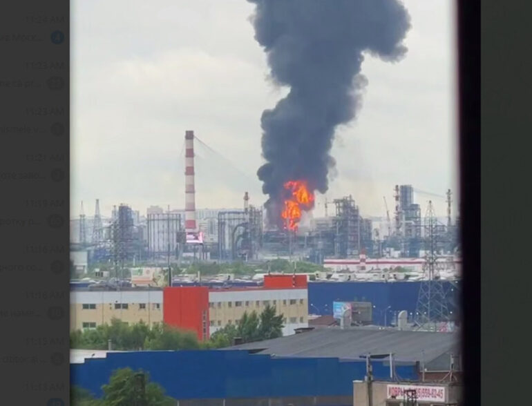 Incendiu la cel mai mare depozit de petrol din regiunea Moscovei, după un atac cu drone